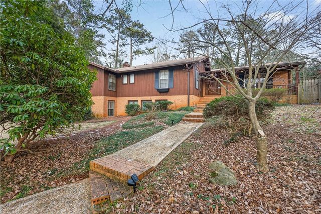 220 Tanglewood Drive, Athens, GA 30606