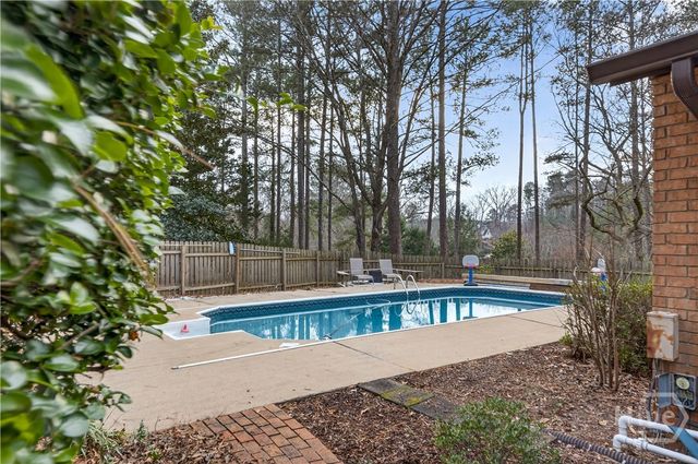220 Tanglewood Drive, Athens, GA 30606