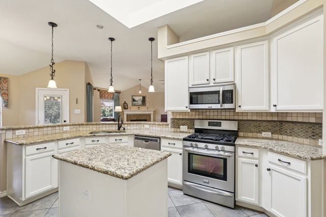 1444 Meadow Vista Drive, Carrollton, TX 75007