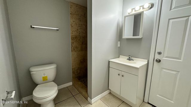 6947 CLOVIS Road, Jacksonville, FL 32205