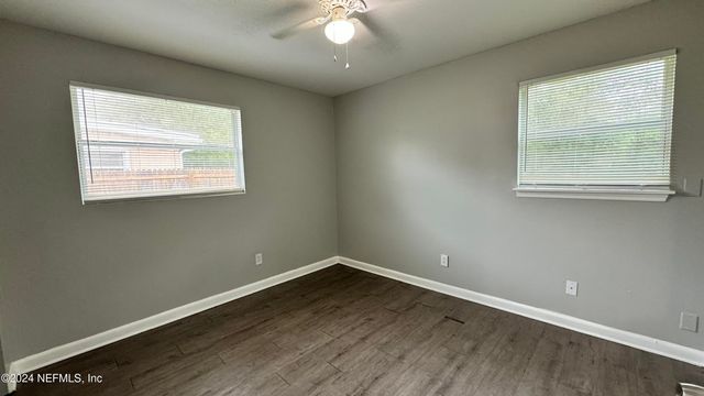 6947 CLOVIS Road, Jacksonville, FL 32205