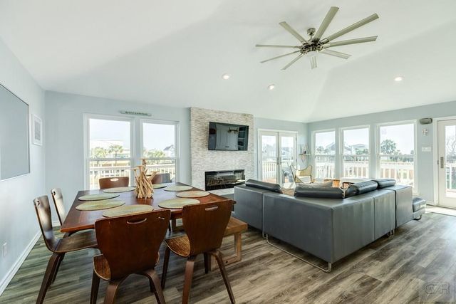 4125 Fiddler Crab Lane, Galveston, TX 77554