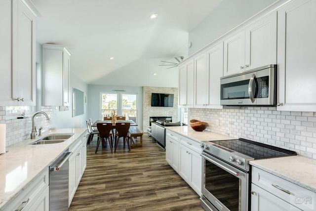 4125 Fiddler Crab Lane, Galveston, TX 77554