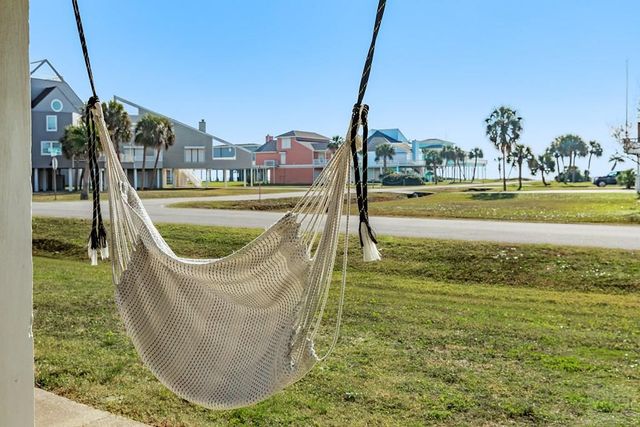 4125 Fiddler Crab Lane, Galveston, TX 77554