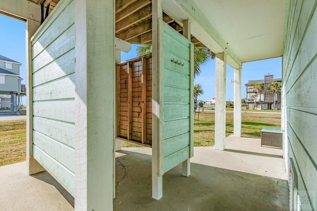 4125 Fiddler Crab Lane, Galveston, TX 77554