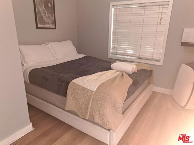 137 S Rexford Drive, Beverly Hills, CA 90212