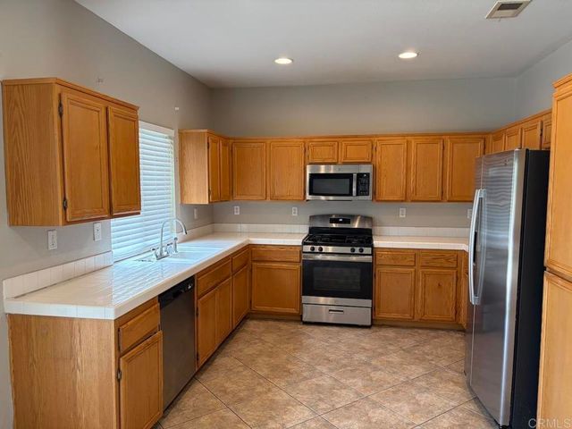 756 Avenida Abeja, San Marcos, CA 92069