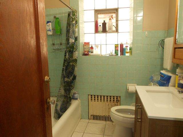 1813 S 59th Avenue, Cicero, IL 60804