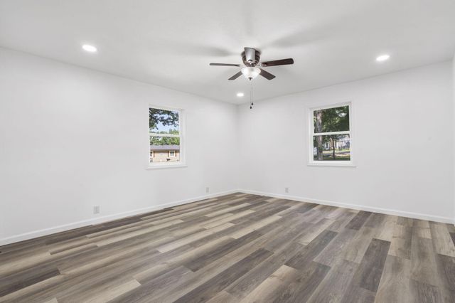 1068 Gobblers Mountain Road, Branson West, MO 65737