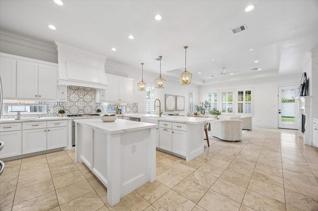 1235 Thornton Road, Houston, TX 77018