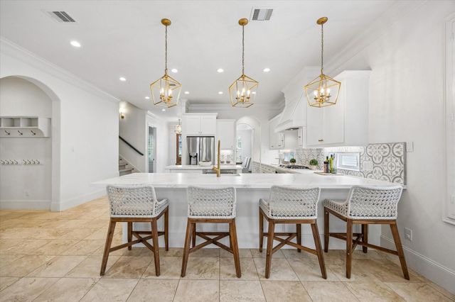 1235 Thornton Road, Houston, TX 77018