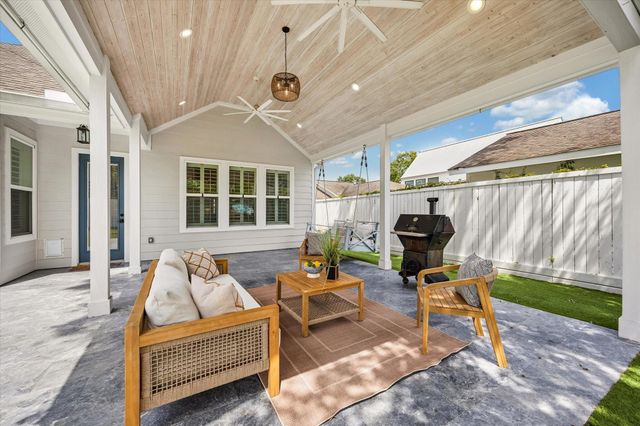 1235 Thornton Road, Houston, TX 77018