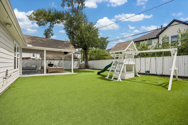 1235 Thornton Road, Houston, TX 77018