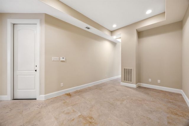414 Snover Street, Houston, TX 77007