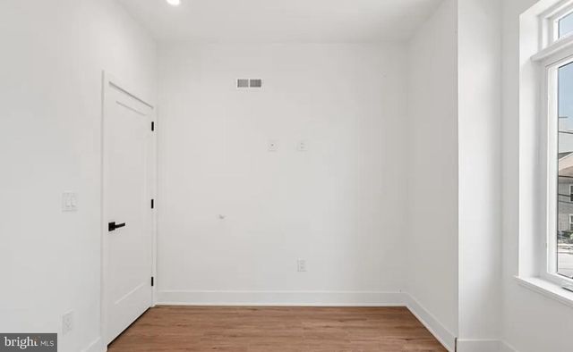 1546 N DARIEN ST, Philadelphia, PA 19122