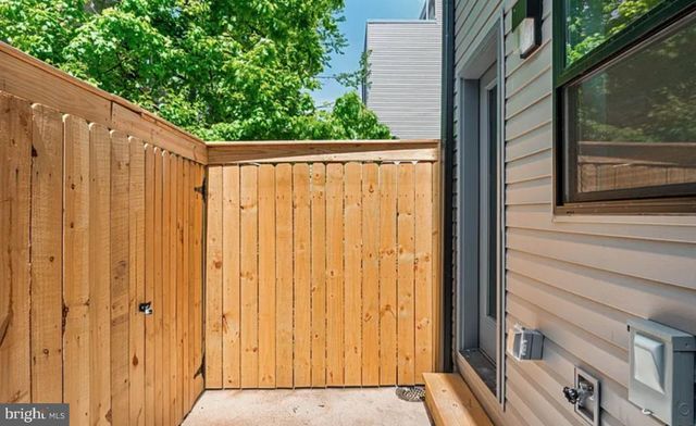 1546 N DARIEN ST, Philadelphia, PA 19122
