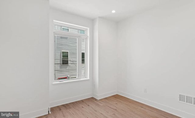 1546 N DARIEN ST, Philadelphia, PA 19122