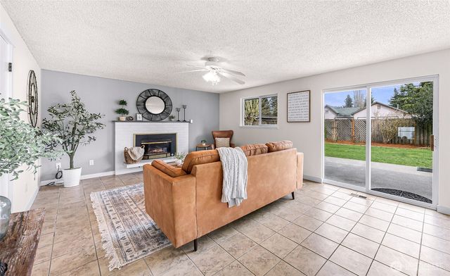 5986 Paradise Dr., Ferndale, WA 98248