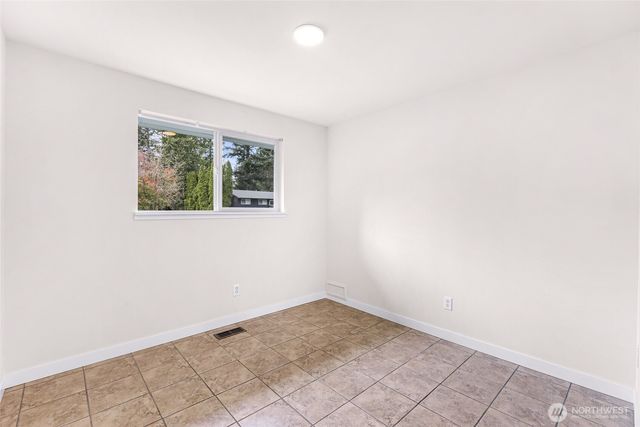 5986 Paradise Dr., Ferndale, WA 98248