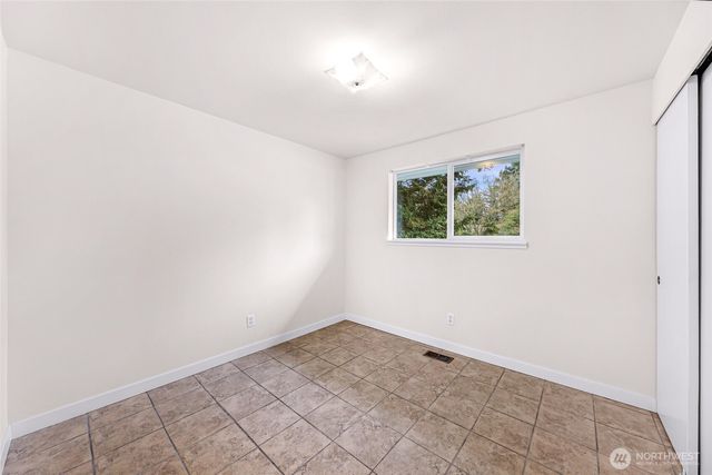 5986 Paradise Dr., Ferndale, WA 98248