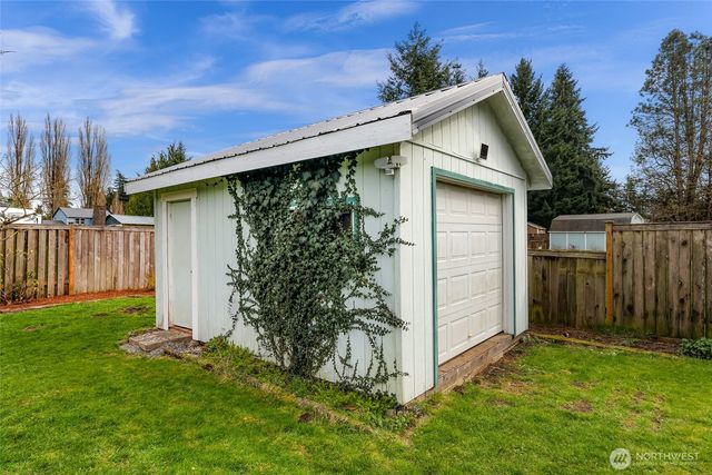 5986 Paradise Dr., Ferndale, WA 98248