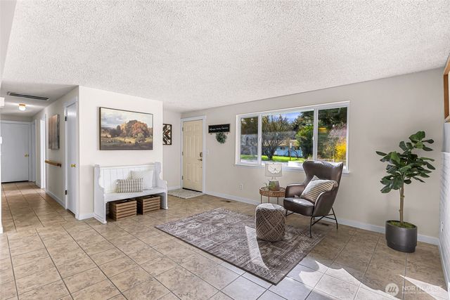 5986 Paradise Dr., Ferndale, WA 98248