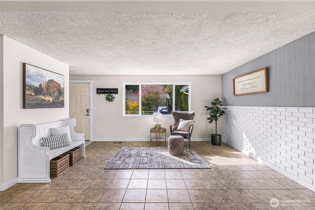 5986 Paradise Dr., Ferndale, WA 98248