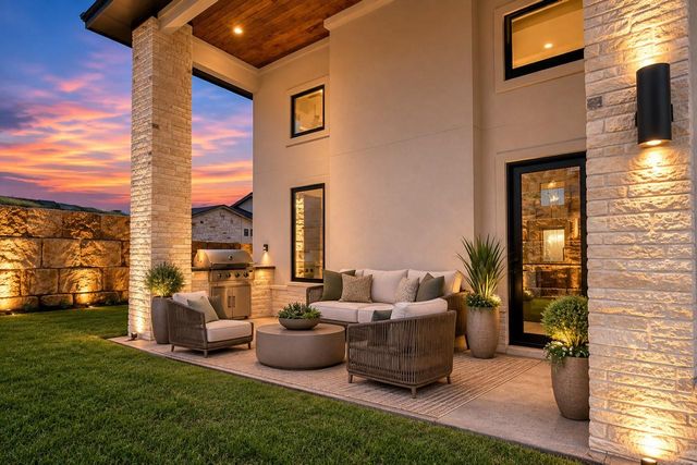 119 Via Roma CT, Horseshoe Bay, TX 78657