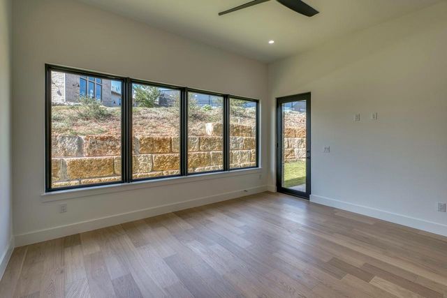 119 Via Roma CT, Horseshoe Bay, TX 78657