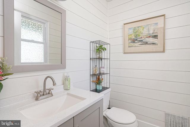 1106 WESTERLY DR, Marlton, NJ 08053