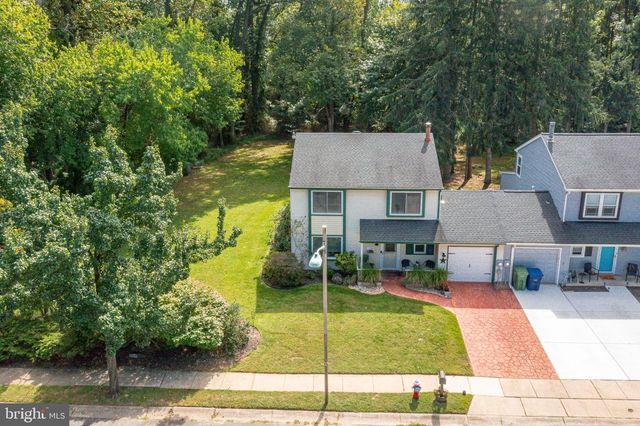 1106 WESTERLY DR, Marlton, NJ 08053