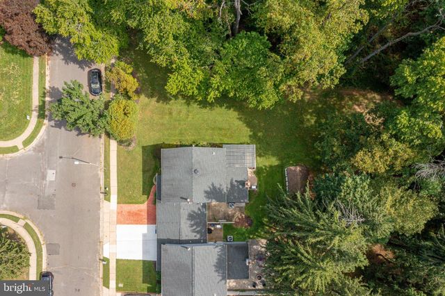 1106 WESTERLY DR, Marlton, NJ 08053