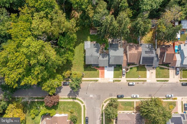 1106 WESTERLY DR, Marlton, NJ 08053