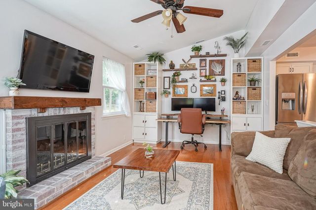 1106 WESTERLY DR, Marlton, NJ 08053