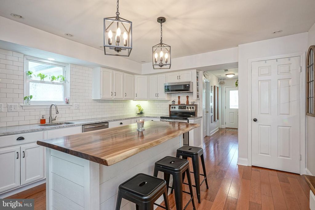 1106 WESTERLY DR, MARLTON, NJ 08053 — photo 2