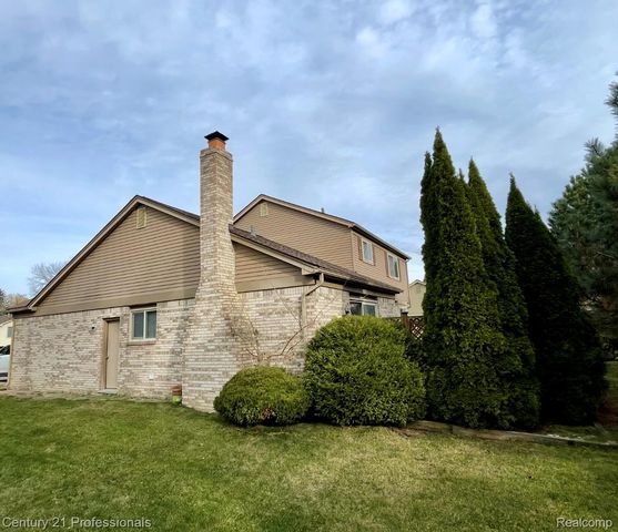 726 Baker Street, Rochester Hills, MI 48307