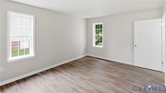 8543 Woodlake Dr, Henrico, VA 23294