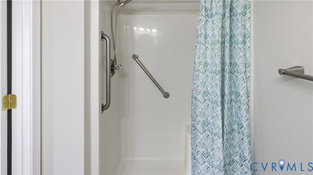 8543 Woodlake Dr, Henrico, VA 23294