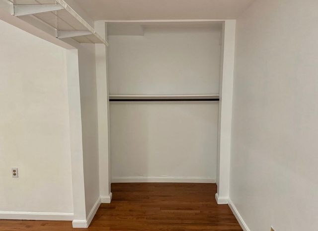 390 Riverway 2, Boston, MA 02115
