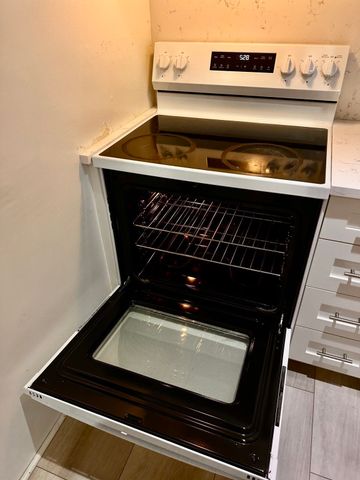 390 Riverway 2, Boston, MA 02115