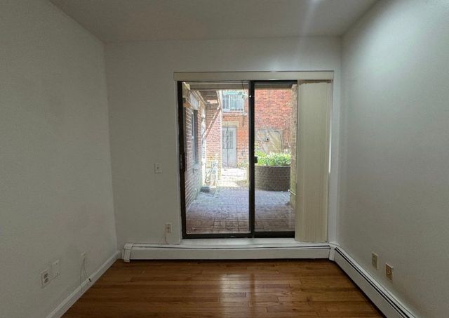 390 Riverway 2, Boston, MA 02115