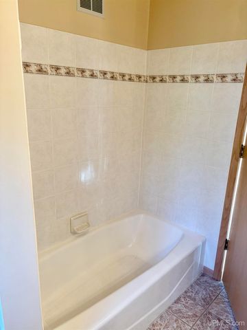 E5420 North Star Road, Ironwood, MI 49938