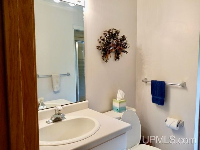 E5420 North Star Road, Ironwood, MI 49938