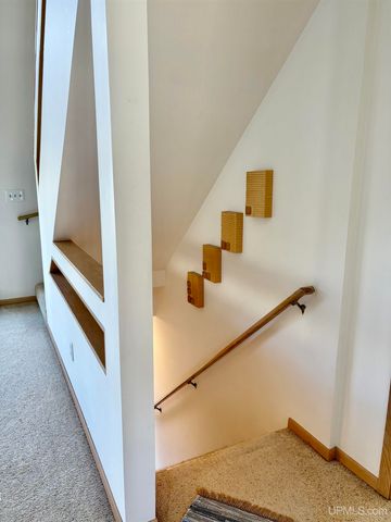 E5420 North Star Road, Ironwood, MI 49938