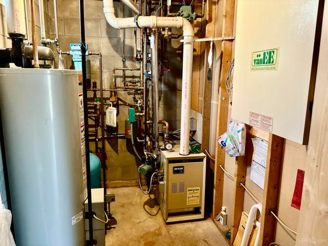 E5420 North Star Road, Ironwood, MI 49938