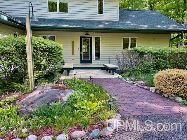 E5420 North Star Road, Ironwood, MI 49938