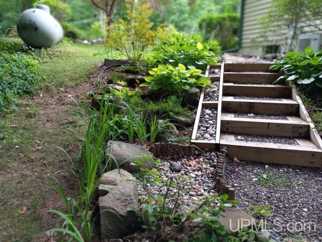 E5420 North Star Road, Ironwood, MI 49938