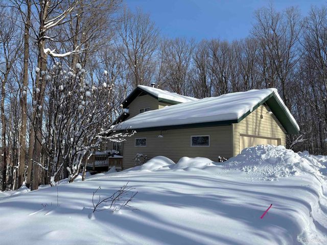 E5420 North Star Road, Ironwood, MI 49938