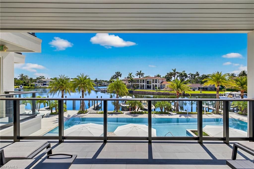 1820 Gulf Shore BLVD N 202, NAPLES, FL 34102 — photo 3