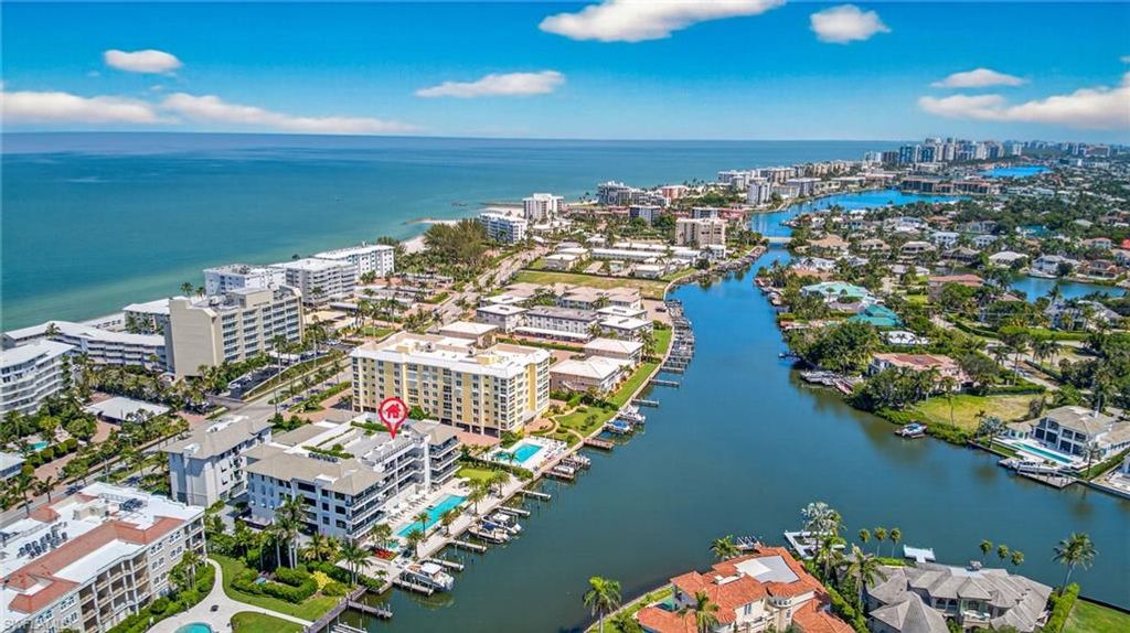 1820 Gulf Shore BLVD N 202, NAPLES, FL 34102 — photo 5